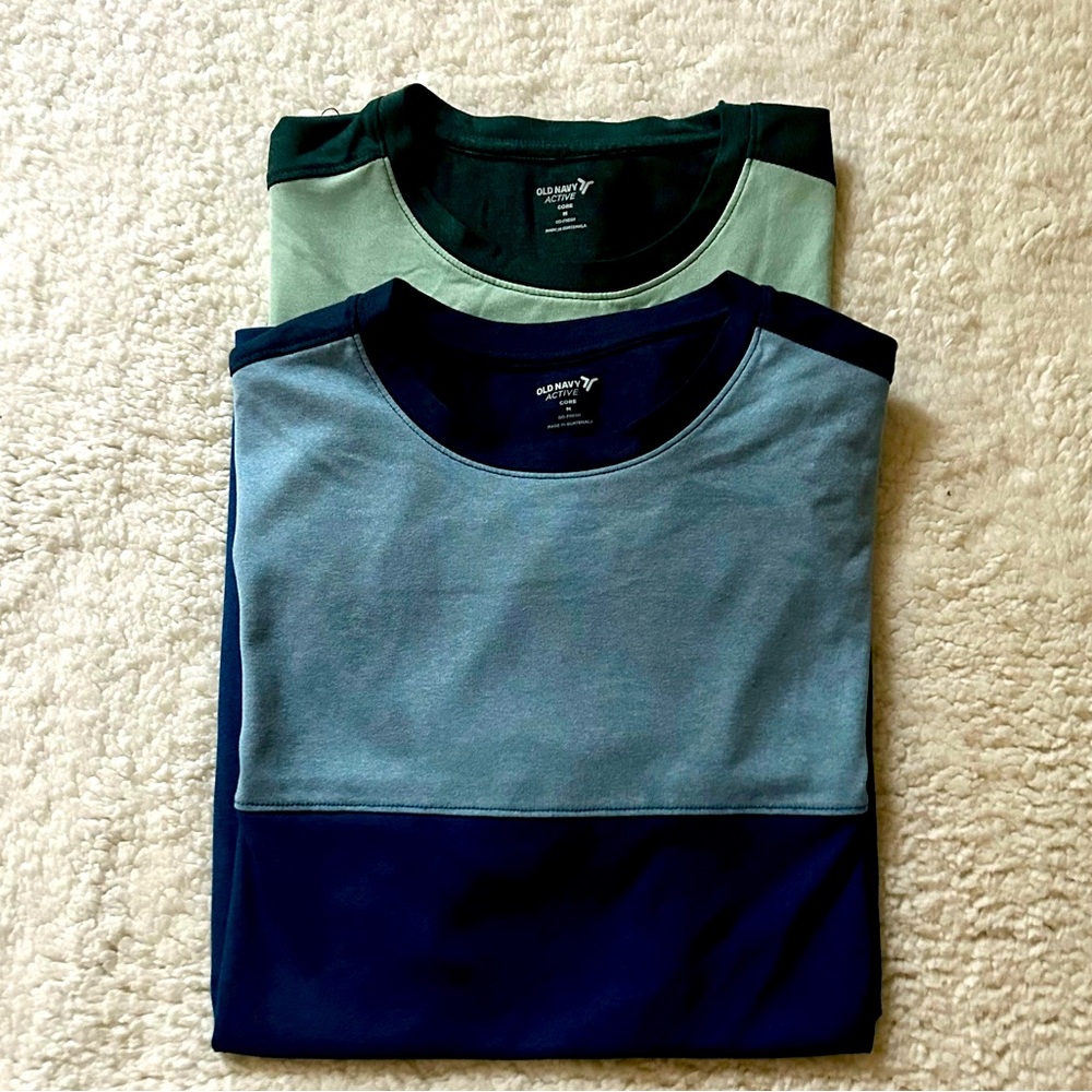 2 Old Navy Active Corr t-shirts. Medium